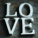 Nkuku Distressed Mango Wood Letters - Distressed White - A (15cm) Afbeelding 1