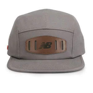 New Balance Unisex Street 5 Panel Flat Peak Baseball Cap - Cotton Twill Light Grey Afbeelding 1
