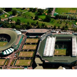 Adult Wimbledon Tennis Tour for Two Afbeelding 1