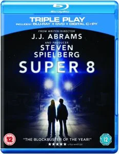 Super 8 - Triple Play (Blu-Ray, DVD en Digital Copy) Afbeelding 1