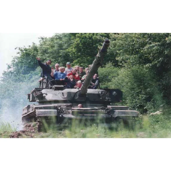 Tank Driving Experience Afbeelding 1