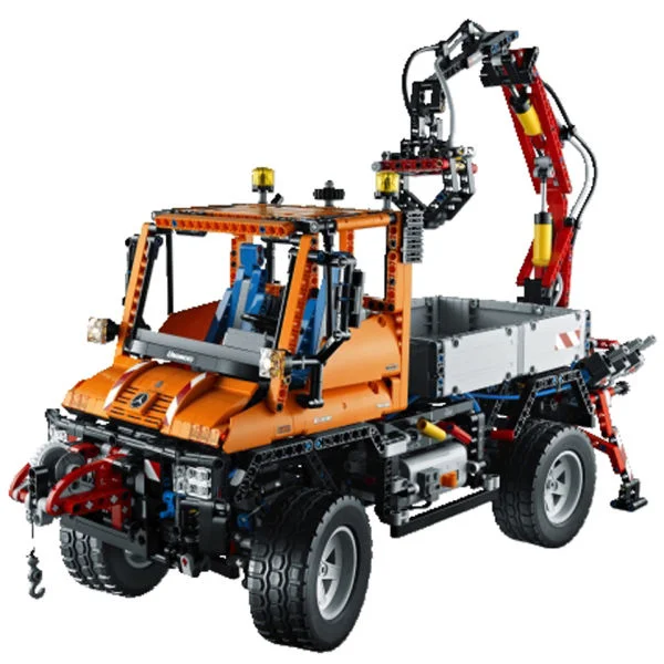 LEGO Technic: Mercedes-Benz Unimog U 400 (8110) Afbeelding 1