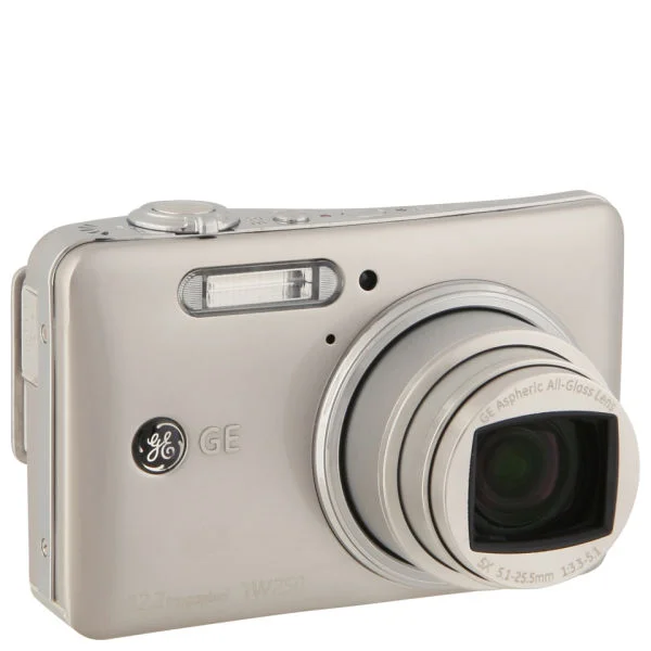GE TW250 Digital Camera - Silver (12.2MP, 5 x Optical Zoom, 3 Inch LCD Touch Screen) Afbeelding 1