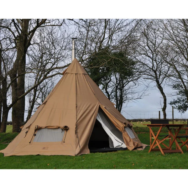 Two Night Tipi Camping Break at Woodovis Park Afbeelding 1