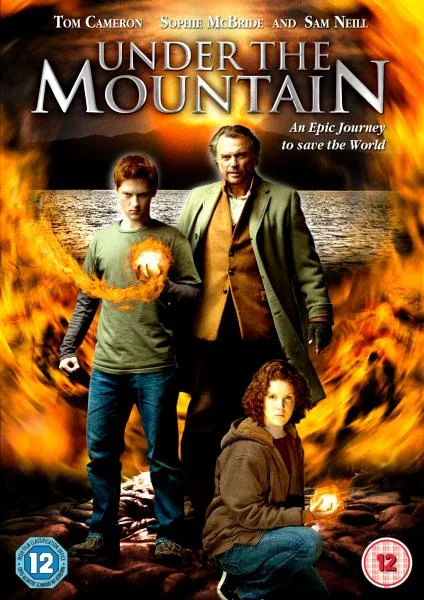 Under The Mountain Afbeelding 1