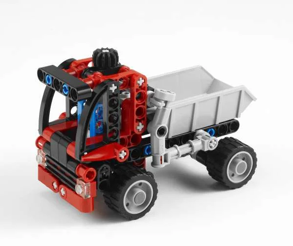 LEGO Technic: Mini Container Truck (8065) Afbeelding 1