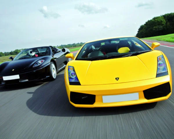 Ferrari and Lamborghini Driving Experience Afbeelding 1