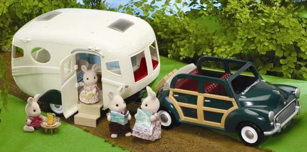 Sylvanian Family: The caravan and family car Afbeelding 1
