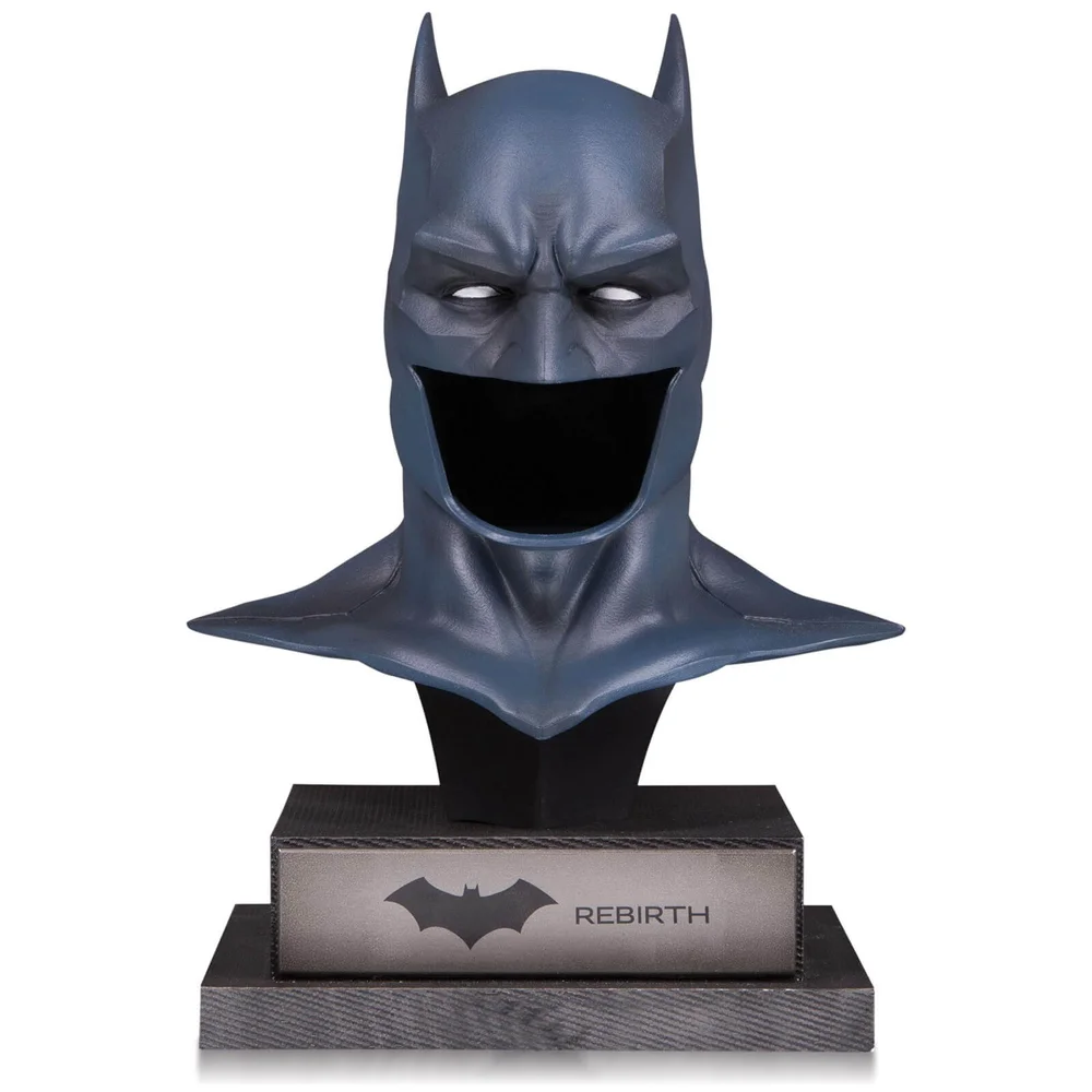 DC Collectibles DC Gallery Batman Rebirth Cowl 1:2 Scale Replica Statue Afbeelding 1