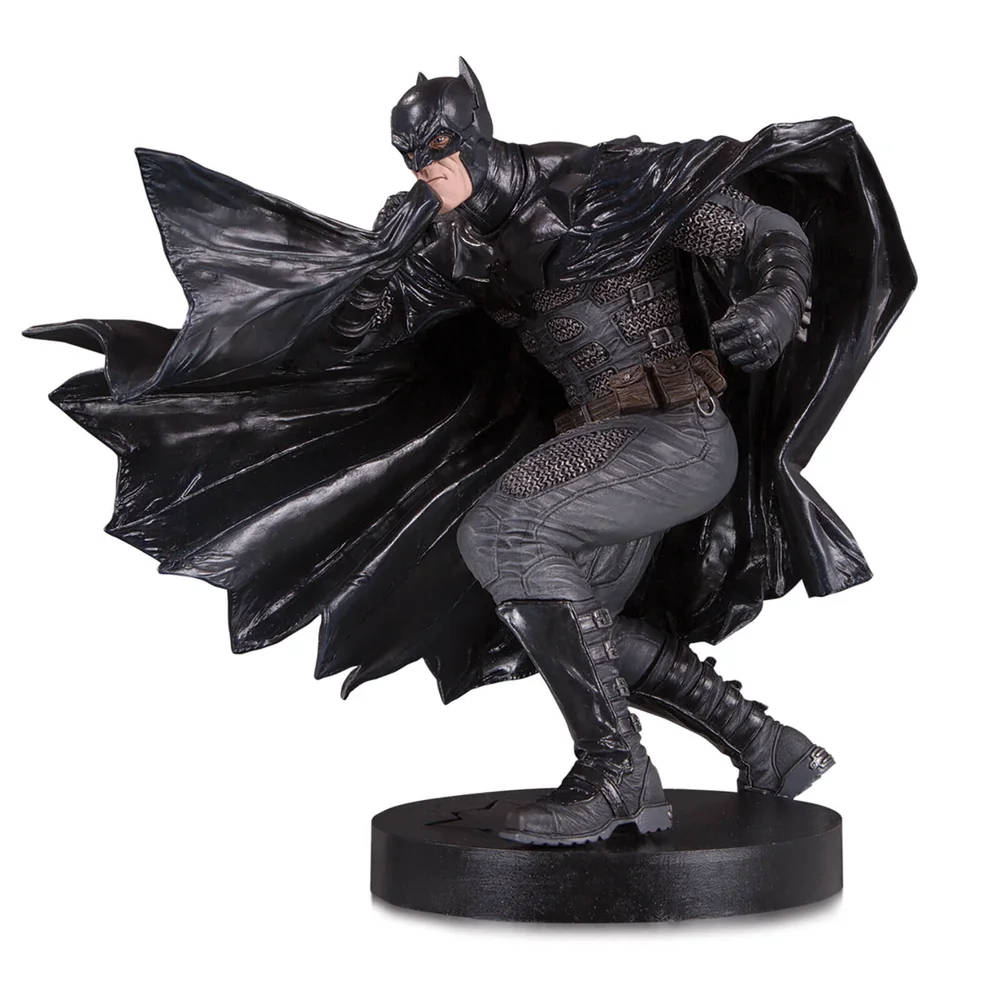 DC Collectibles DC Designer Ser Black Label Batman By Bermejo Statue Afbeelding 1