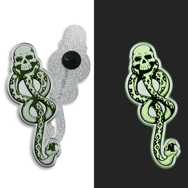 Harry Potter Dark Arts pin badge en art cards set