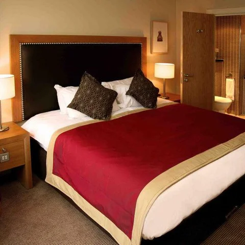 One Night Hotel Break with Dinner Choice Voucher Afbeelding 1