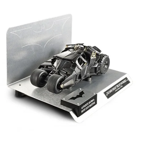 Hot Wheels 1/18 Batmobile Tumbler met Staal van de Batman Cape (The Dark Knight Rises) Afbeelding 1