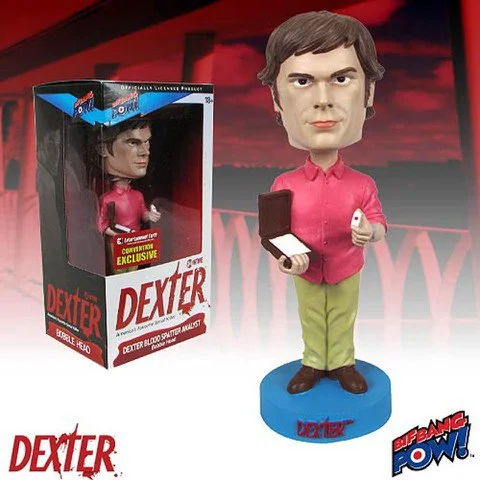 Dexter Blood Spatter Analyst Bobble Head - Con Exclusive Afbeelding 1