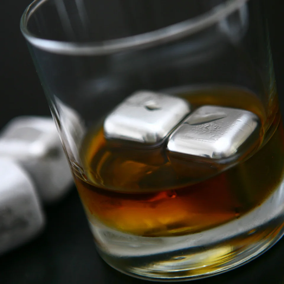 SPARQ Stainless Steel Whisky Cubes (Set of 4) Afbeelding 1