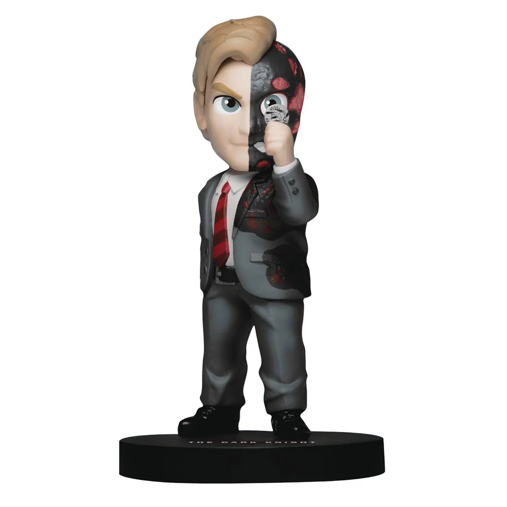 Beast Kingdom The Dark Knight Trilogy Two Face Mini Egg Attack Figuur Afbeelding 1