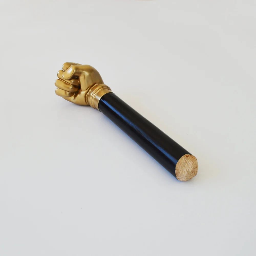 DUST! Biff Tannen's Walking Cane (Broken Version) Back To The Future Prop Replica - 1:1 Scale - Zavvi Exclusive Afbeelding 1