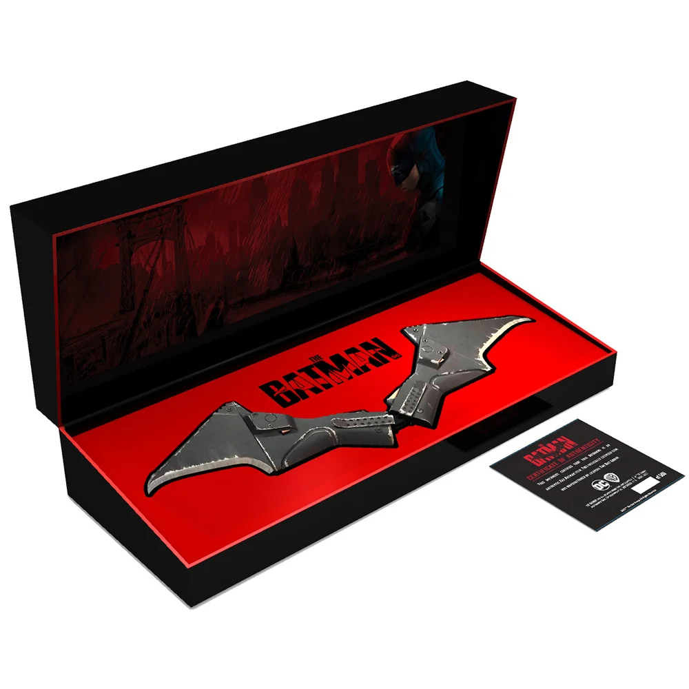 DUST! The Batman Limited Edition Chest Armour Glyph 1:1 Prop Replica -1000 Units Only! - Zavvi Exclusive Afbeelding 1