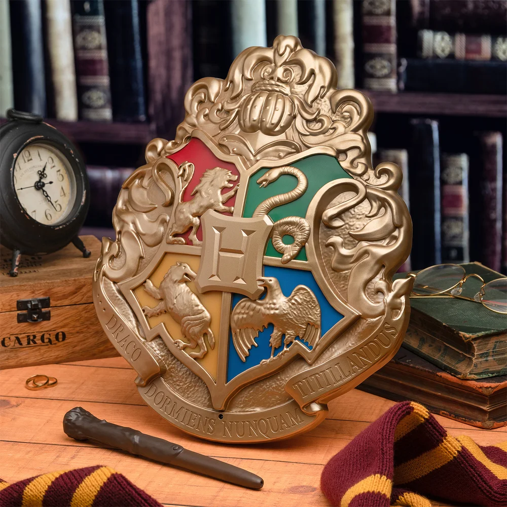 Harry Potter Hogwarts Crest Light with Wand Control Afbeelding 1