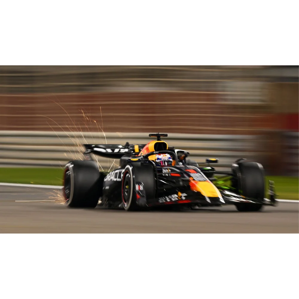 Minichamps 1:18 Oracle Red Bull Racing RB20 Max Verstappen 2024 Afbeelding 1