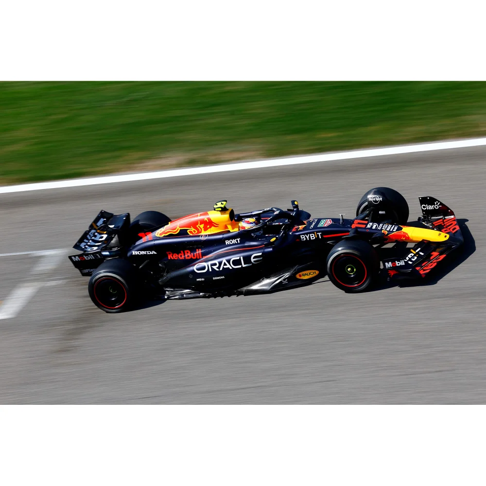 Minichamps 1:18 Oracle Red Bull Racing RB20 Sergio Perez 2024 Afbeelding 1