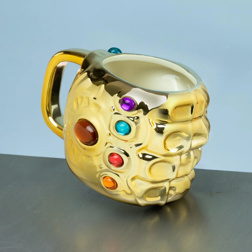 Marvel Infinity Gauntlet Shaped Mug Afbeelding 1