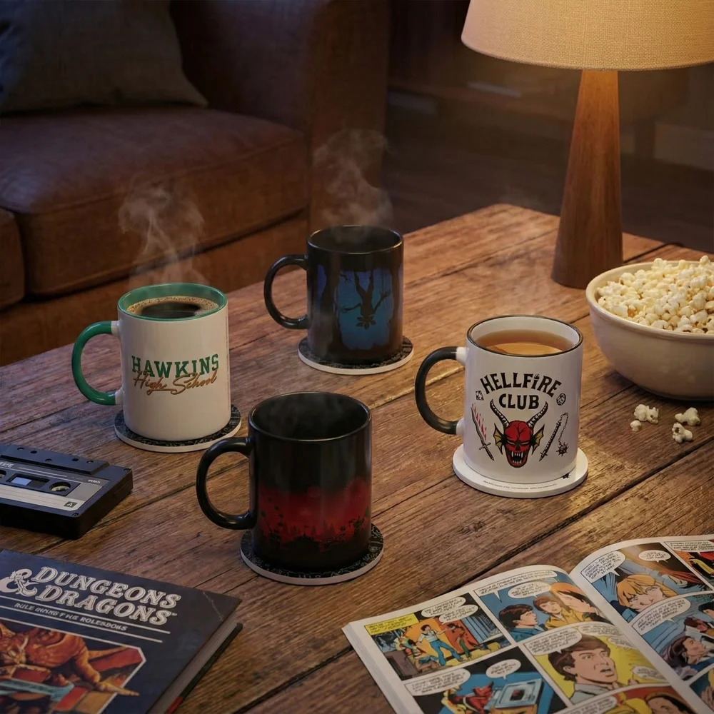 Stranger Things 4x Mugs & Coasters Bundle Afbeelding 1