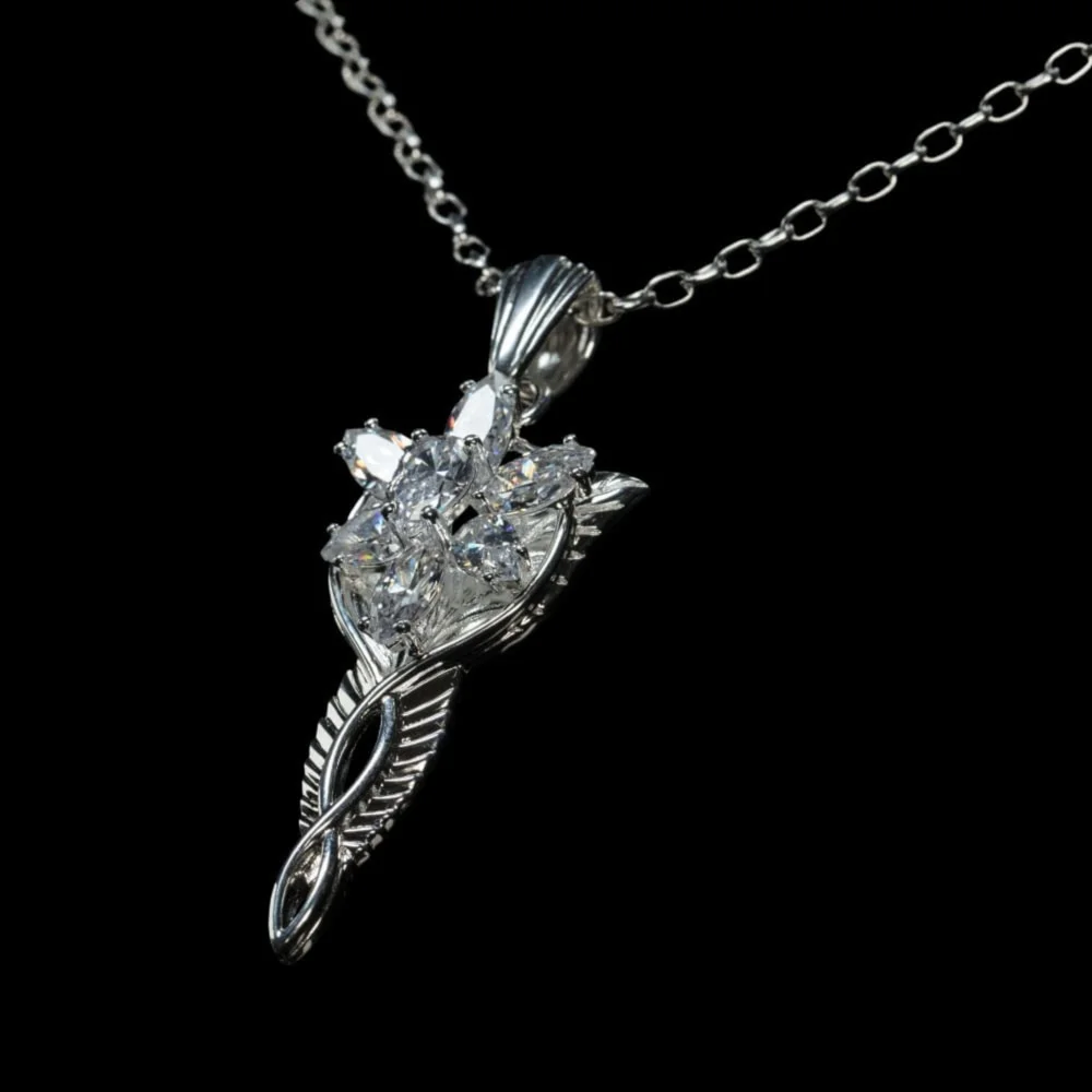 Weta Workshop Lord of the Rings Replica 1/1 Scale Pendant & Chain Evenstar (Sterling Silver) Afbeelding 1