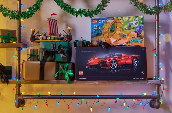 LEGO® LETS BUILD TOGETHER.