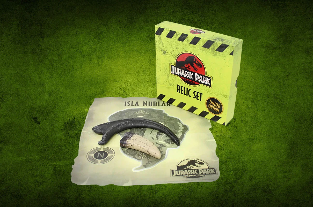 ZAVVI EXCLUSIVE JURASSIC PARK REPLICA SET FREE DELIVERY